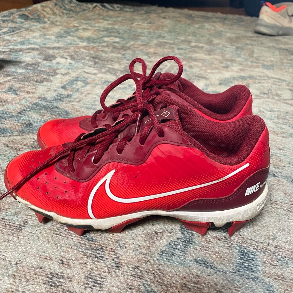 boys nike baseball cleats